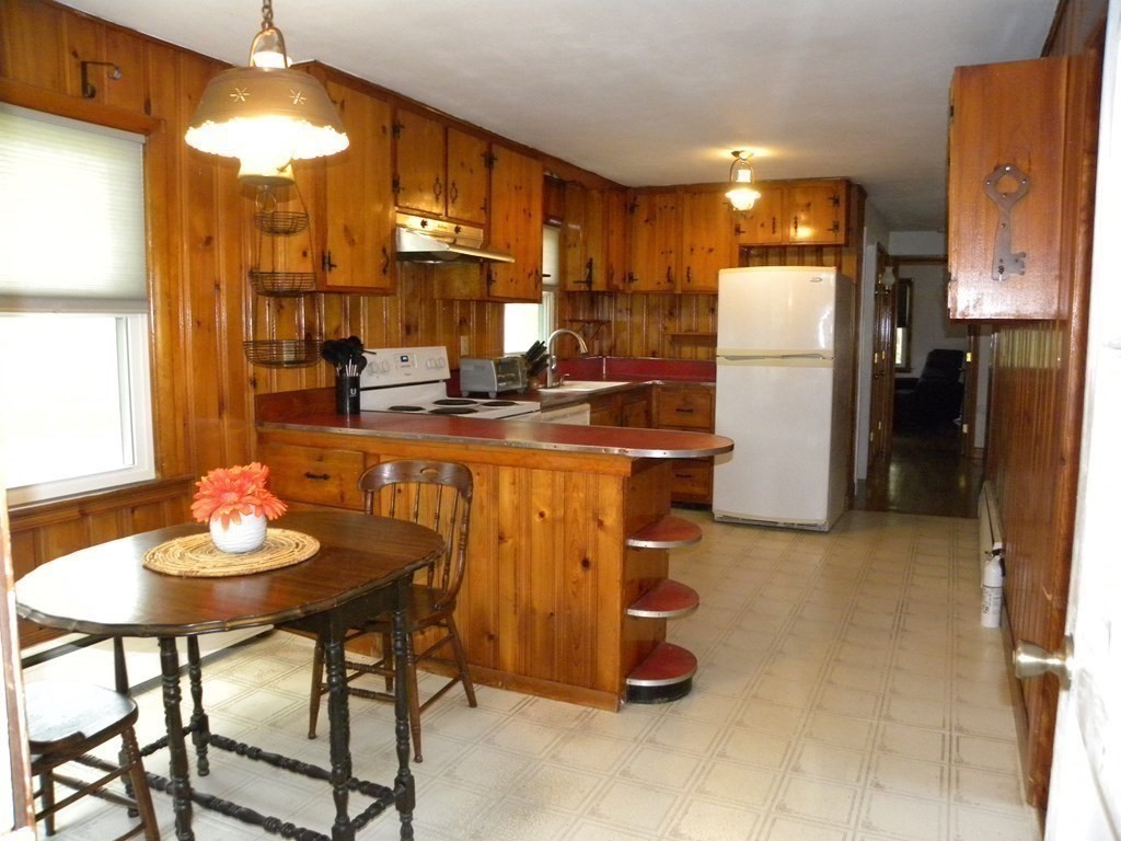 57 Hunt Road Chelmsford, MA 01824 - Photo 15 of 35