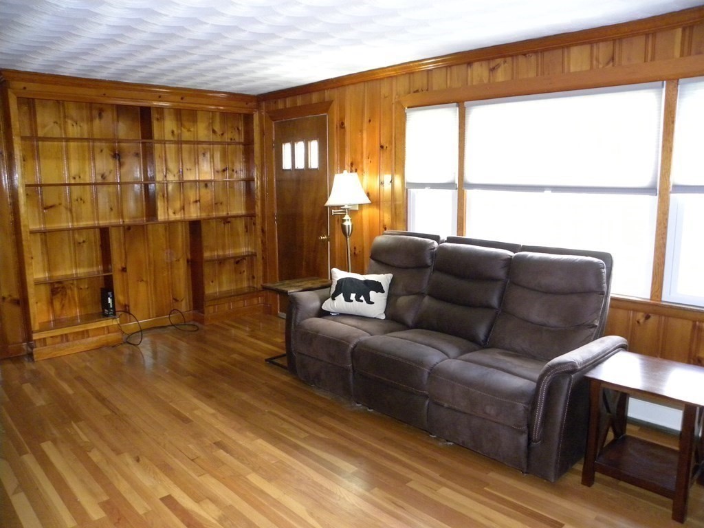 57 Hunt Road Chelmsford, MA 01824 - Photo 17 of 35