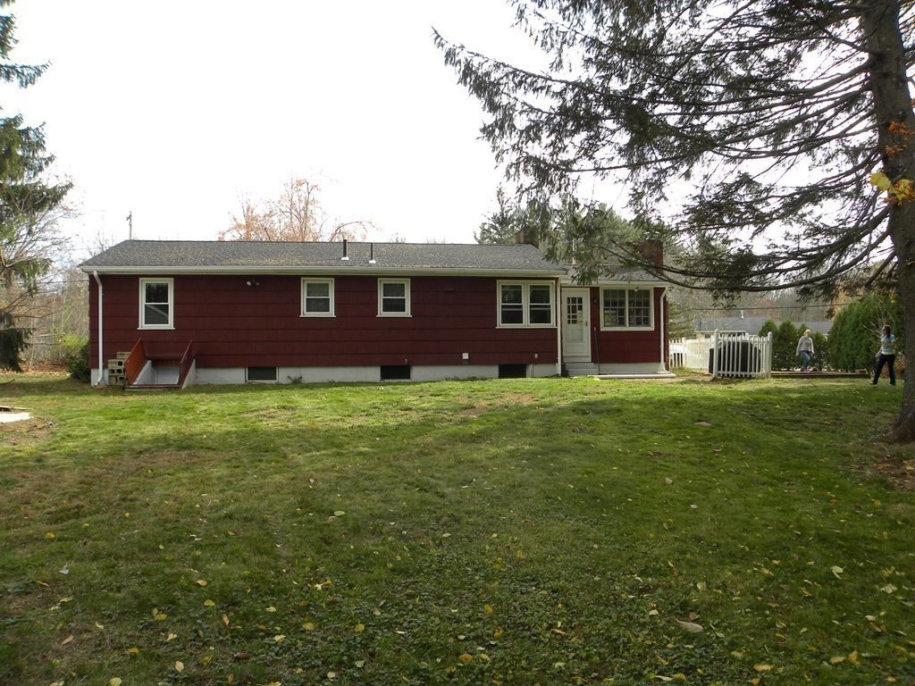57 Hunt Road Chelmsford, MA 01824 - Photo 5 of 35