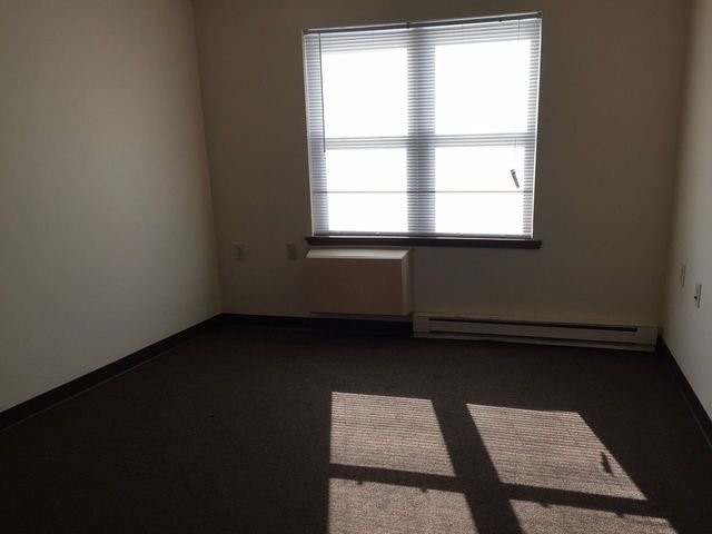 1919 North 11th Street Milwaukee, WI 53205 - Photo 10 of 11 a view of an empty room with a window
