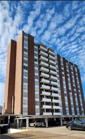 $169,900 | 715 South Upper Broadway, Corpus Christi, TX 78401