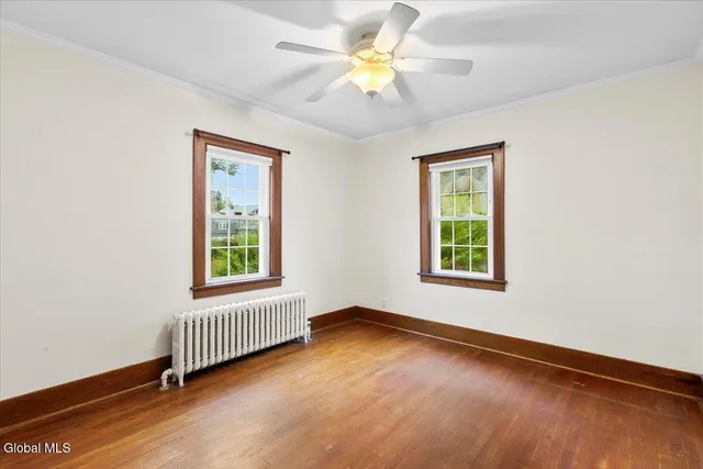 $385,000 | 9 Groesbeck Place, Bethlehem, NY 12054