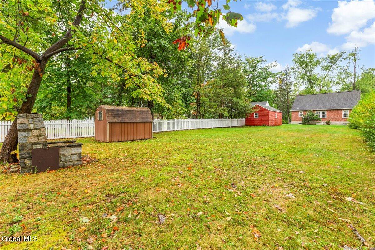 9 Groesbeck Place Bethlehem, NY 12054 - Photo 35 of 43 37-MW2_5114