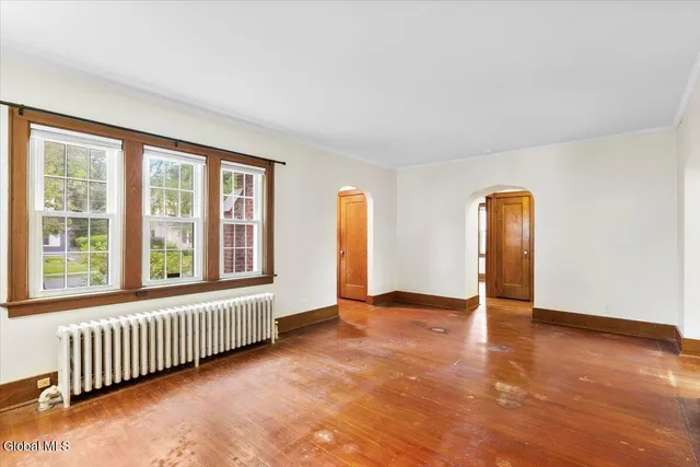 $385,000 | 9 Groesbeck Place, Bethlehem, NY 12054