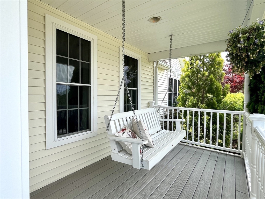 35 Brunelle Drive Rutland, MA 01543 - Photo 4 of 39