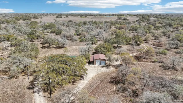 $475,000 | 609 County Road 785, Natalia, TX 78059