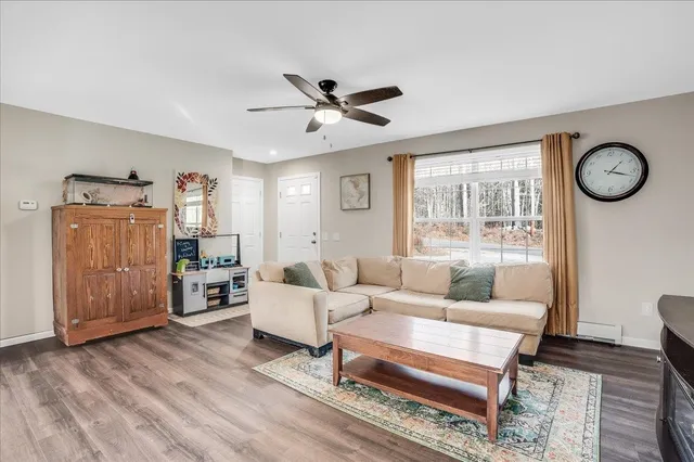 $565,000 | 264 Birch Hill Road, New Durham, NH 03855