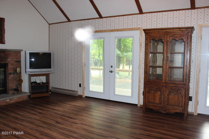 1562 Ridgeview Drive Lake Ariel, PA 18436 - Photo 8 of 24
