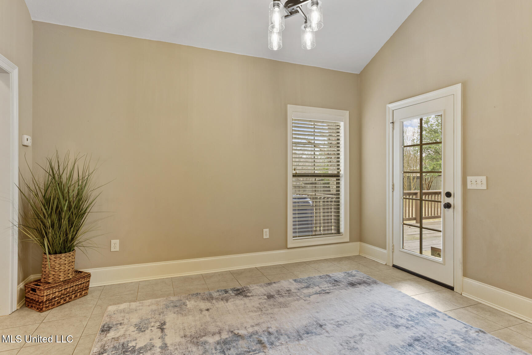 104 Carmichael Boulevard Madison, MS 39110 - Photo 14 of 34 104 Carmichael Blvd-11