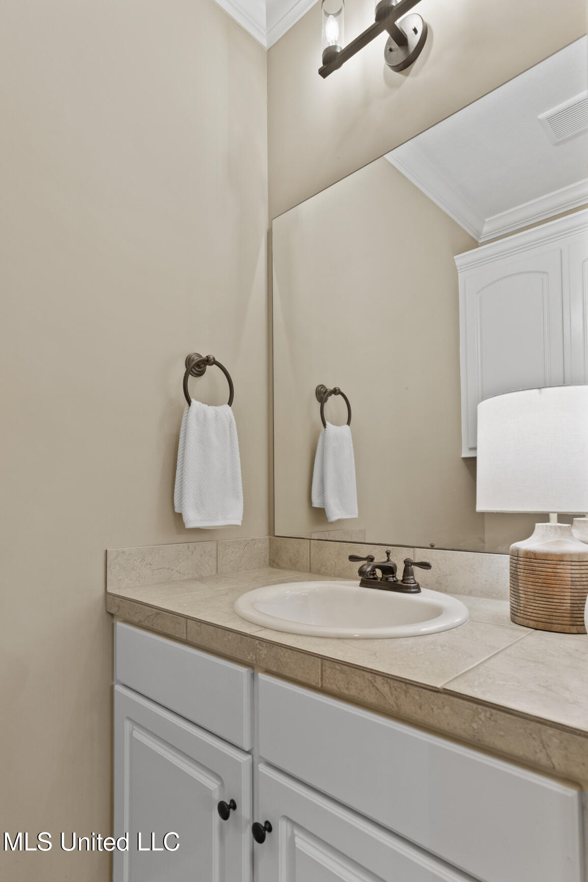 104 Carmichael Boulevard Madison, MS 39110 - Photo 15 of 34 104 Carmichael Blvd-19