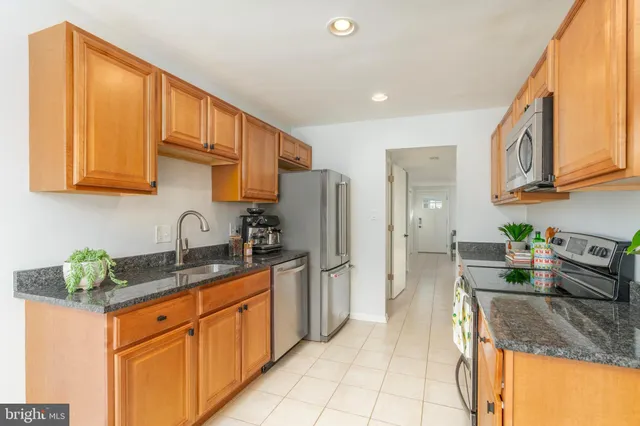 $934,500 | 7414 Eldorado Street, McLean, VA 22102