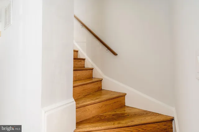 $934,500 | 7414 Eldorado Street, McLean, VA 22102