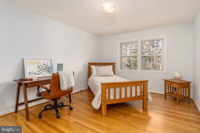 $934,500 | 7414 Eldorado Street, McLean, VA 22102