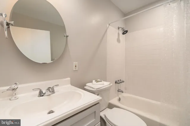 $934,500 | 7414 Eldorado Street, McLean, VA 22102