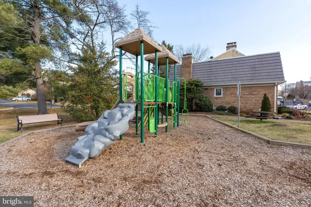 $934,500 | 7414 Eldorado Street, McLean, VA 22102