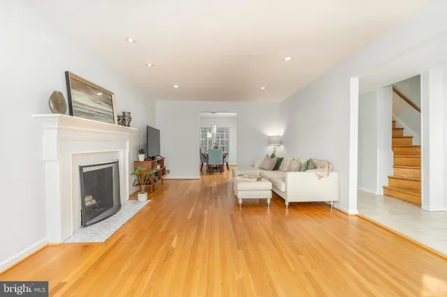 $934,500 | 7414 Eldorado Street, McLean, VA 22102