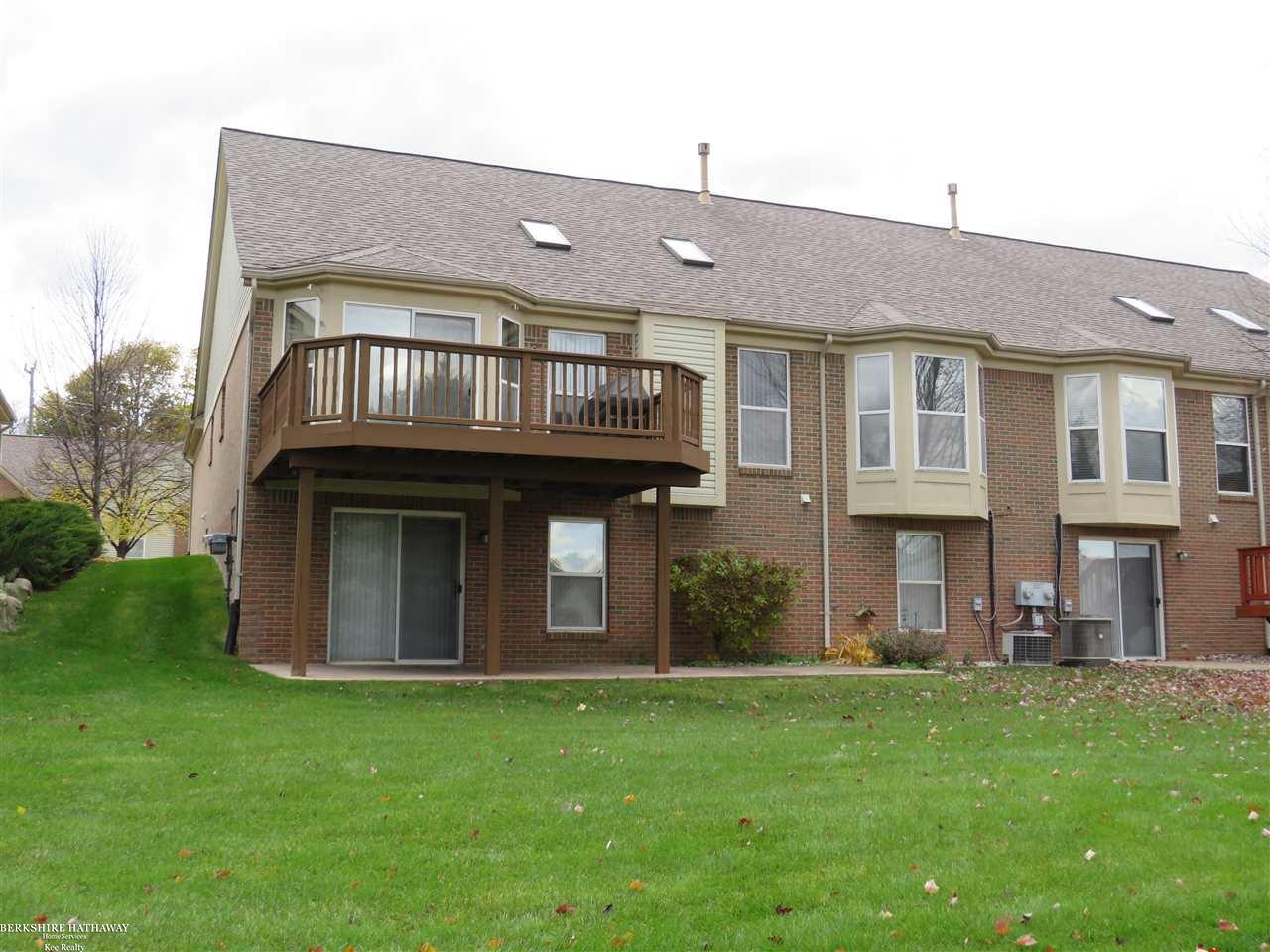 1175 Churchill Circle Rochester, MI 48307 - Photo 28 of 28 50060737-27.JPG