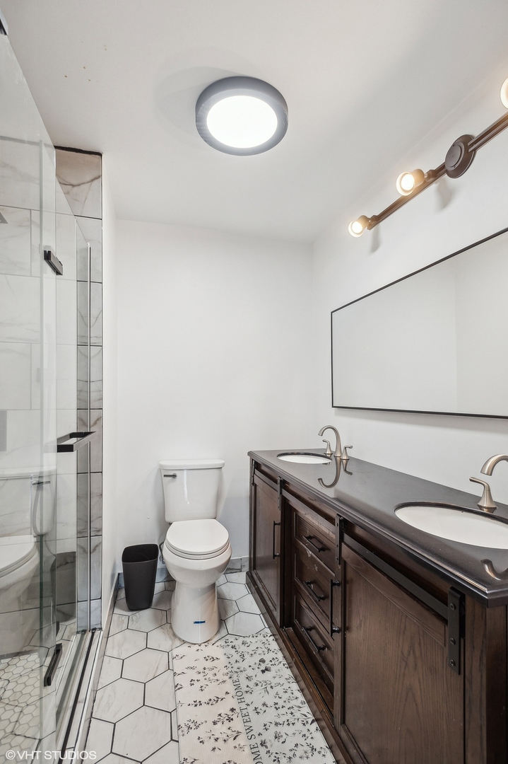 6033 North Sheridan Road, Unit 4M Chicago, IL 60660 - Photo 9 of 15 Gallery Image 9