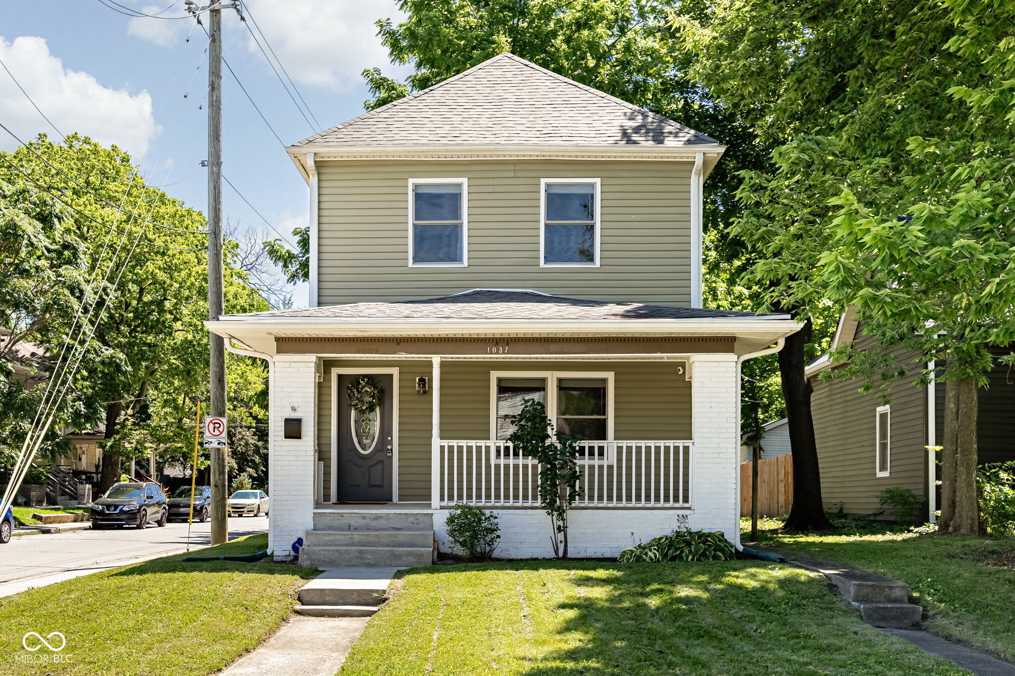 1037 Keystone Avenue Indianapolis, IN 46201 - Photo 1 of 32