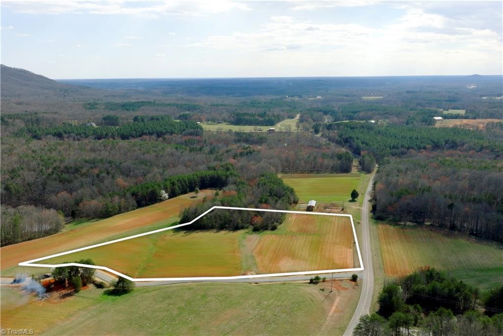 3-4 Old Mill Road Pinnacle, NC 27043 - Photo 3 of 24
