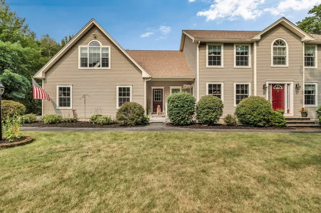 $625,000 | 7 Beech Ridge Drive, Hermon, ME 04401