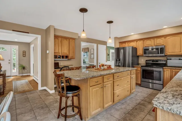 $625,000 | 7 Beech Ridge Drive, Hermon, ME 04401