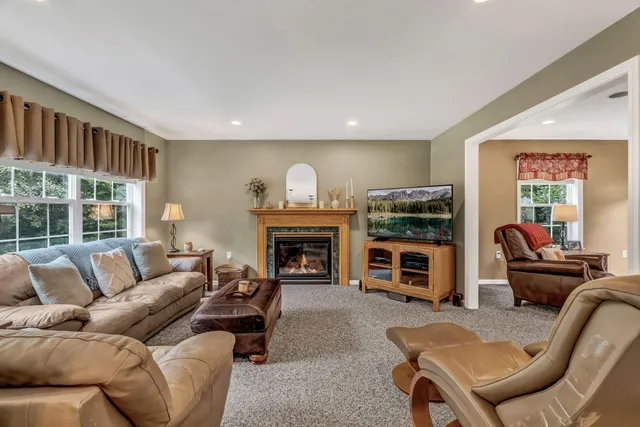 $625,000 | 7 Beech Ridge Drive, Hermon, ME 04401