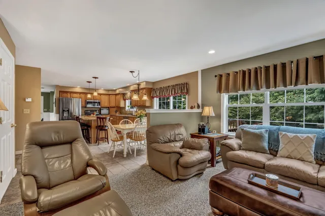 $625,000 | 7 Beech Ridge Drive, Hermon, ME 04401