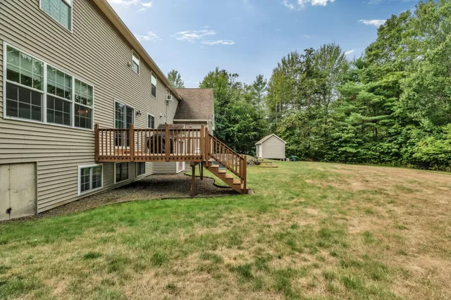 $625,000 | 7 Beech Ridge Drive, Hermon, ME 04401