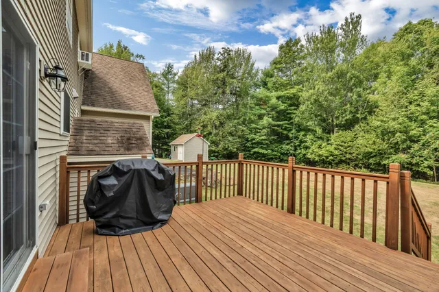 $625,000 | 7 Beech Ridge Drive, Hermon, ME 04401