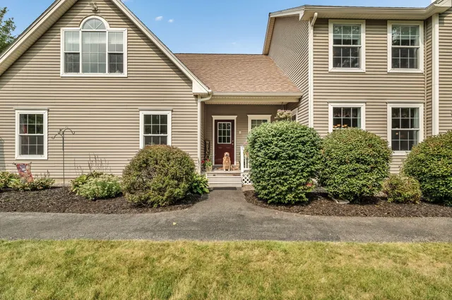 $625,000 | 7 Beech Ridge Drive, Hermon, ME 04401