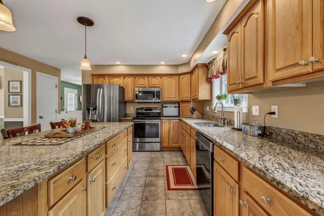 $625,000 | 7 Beech Ridge Drive, Hermon, ME 04401