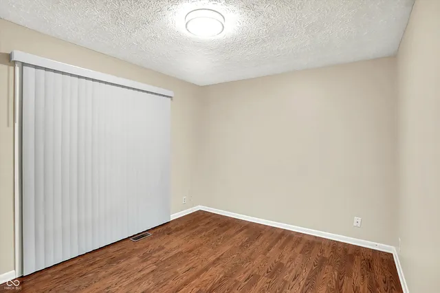 $295,000 | 8714 Flintlock Court, Indianapolis, IN 46256