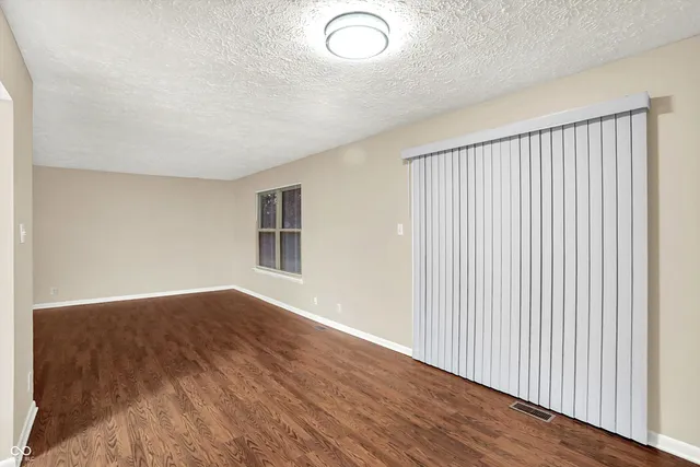 $295,000 | 8714 Flintlock Court, Indianapolis, IN 46256