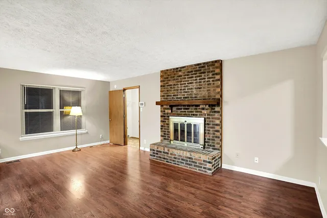 $295,000 | 8714 Flintlock Court, Indianapolis, IN 46256