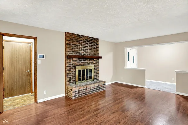 $295,000 | 8714 Flintlock Court, Indianapolis, IN 46256