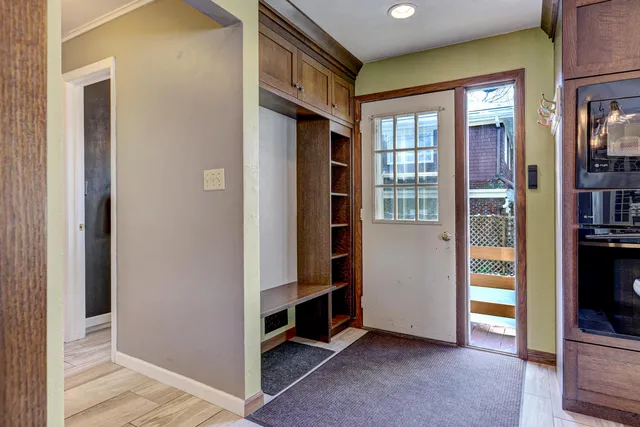 $357,700 | 821 West Prospect Avenue, Appleton, WI 54914