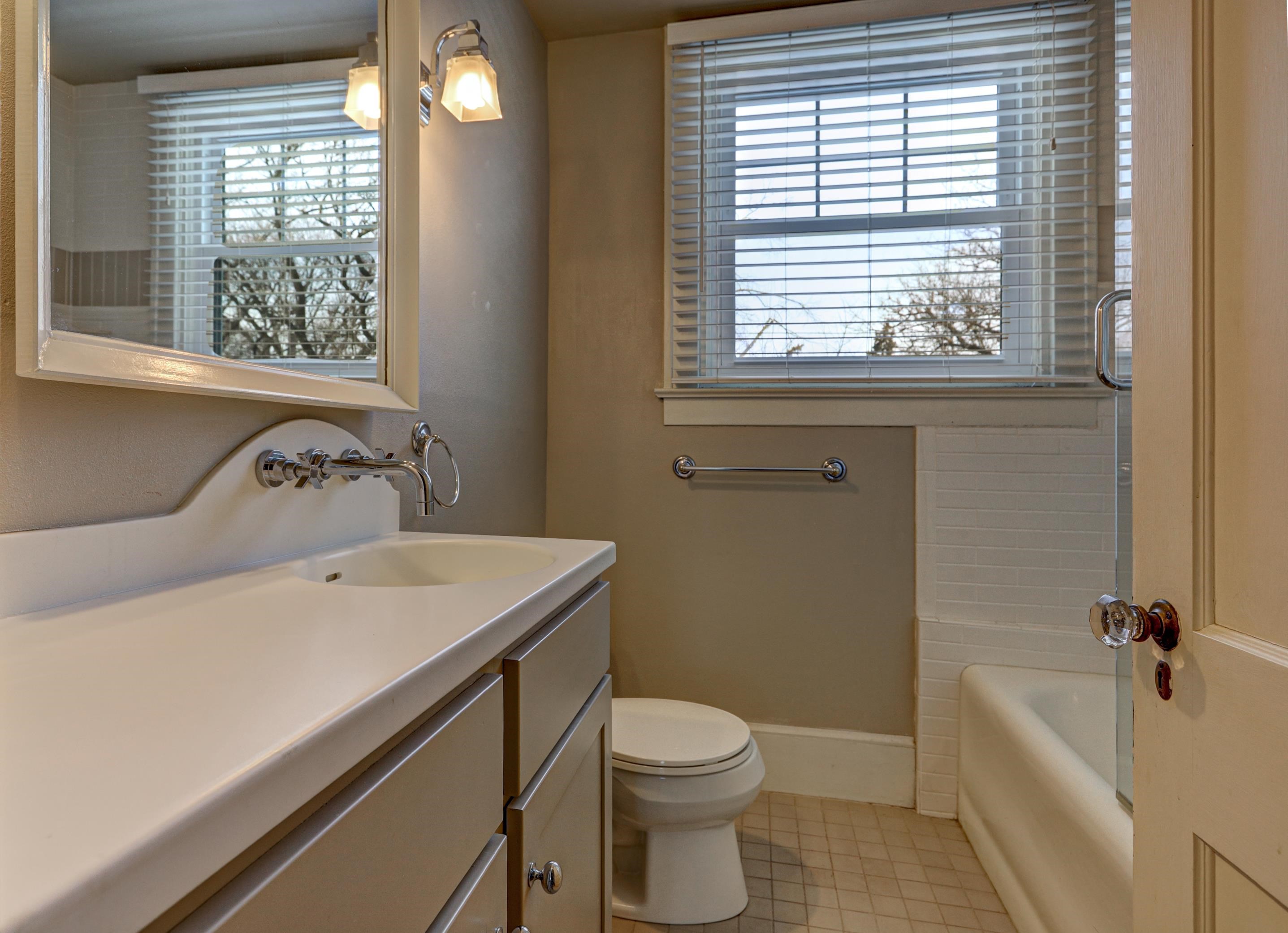 821 West Prospect Avenue Appleton, WI 54914 - Photo 22 of 49