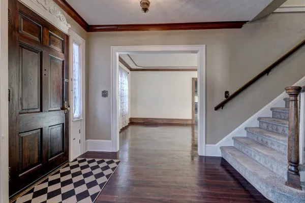 $357,700 | 821 West Prospect Avenue, Appleton, WI 54914
