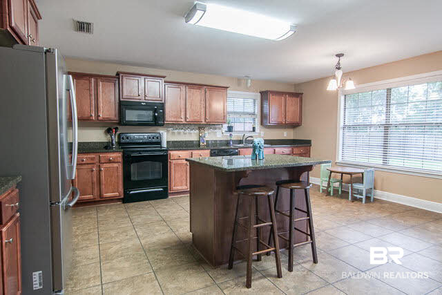 27606 Rileywood Drive Daphne, AL 36526 - Photo 12 of 30 Kitchen