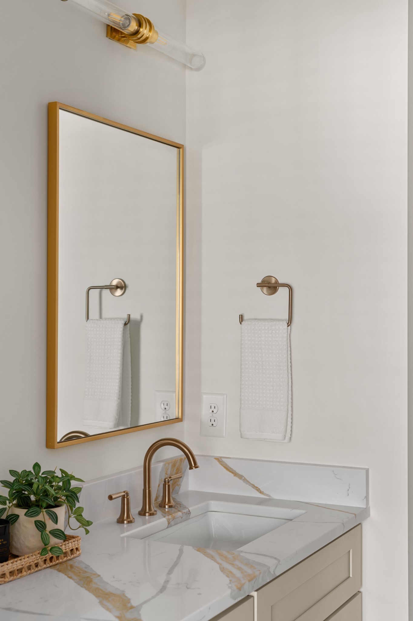 504 Edwin Street Nashville, TN 37207 - Photo 30 of 49 a bathroom with a sink and a mirror