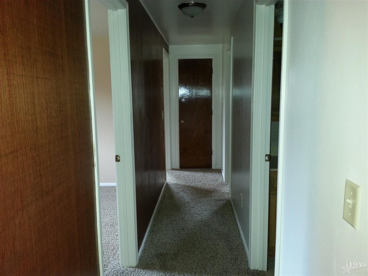 5007 Ridgelane Drive Fort Wayne, IN 46804 - Photo 3 of 10 Gallery Image 3
