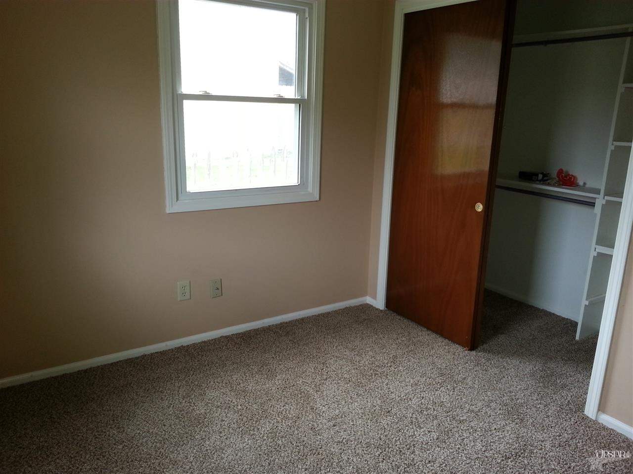5007 Ridgelane Drive Fort Wayne, IN 46804 - Photo 8 of 10 Gallery Image 8