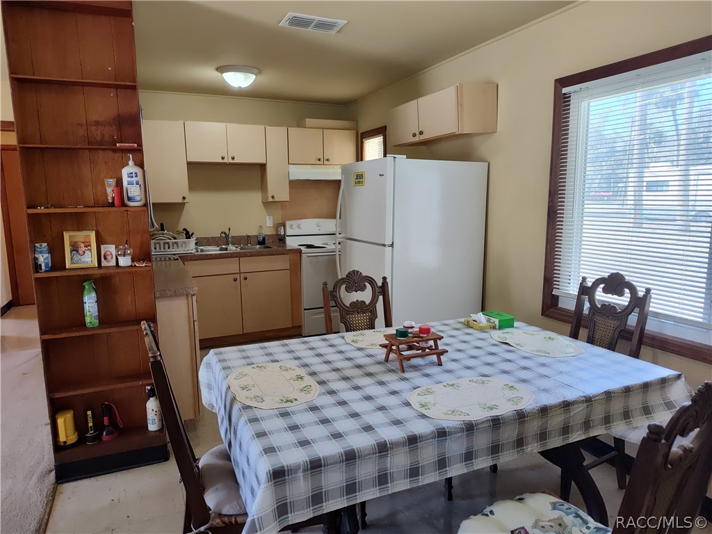 50 Risher Avenue Inglis, FL 34449 - Photo 6 of 22