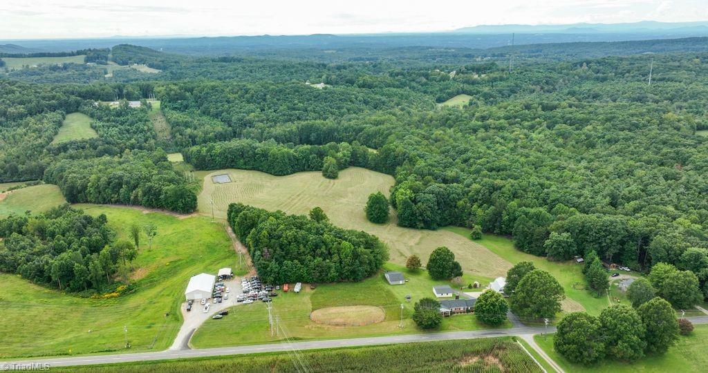 733 Slate Mountain Road Mount Airy, NC 27030 - Photo 12 of 32