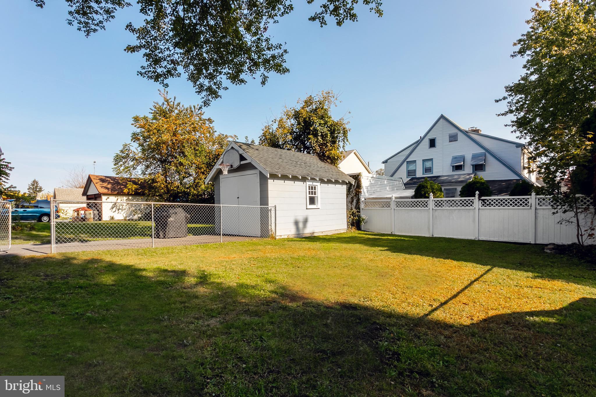 139 Sycamore Road Havertown, PA 19083 - Photo 22 of 23