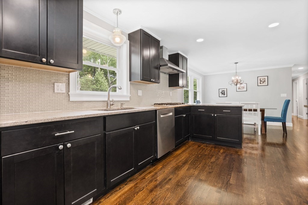 25 Eldorado Road Chelmsford, MA 01824 - Photo 5 of 42