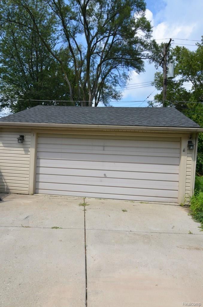 16260 Beverly Road Franklin, MI 48025 - Photo 5 of 34 DSC_0216.jpg