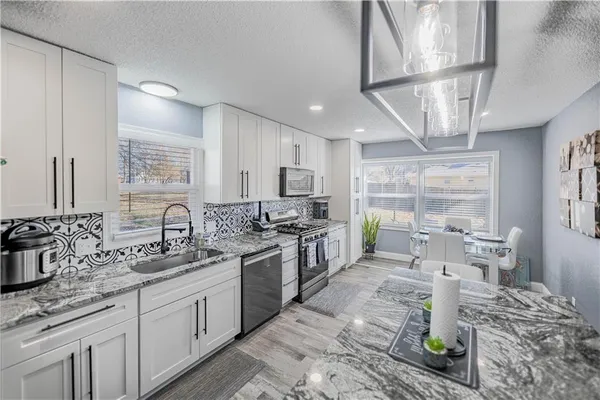 $375,000 | 10105 East 35th Street South, Independence, MO 64052