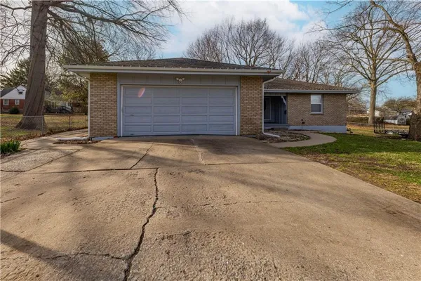 $375,000 | 10105 East 35th Street South, Independence, MO 64052